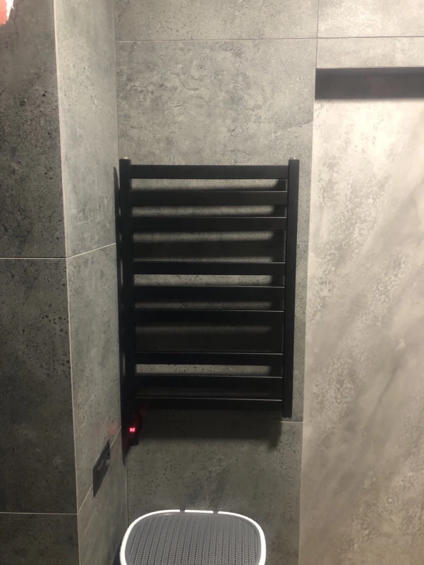 Рушникосушка Genesis Aqua Tristar 1200x530 Чорний - 2 фото