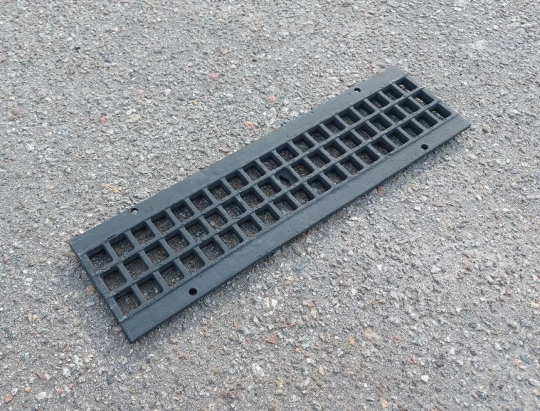 Решітка до жолоба чавунна 0.5м. Воюс